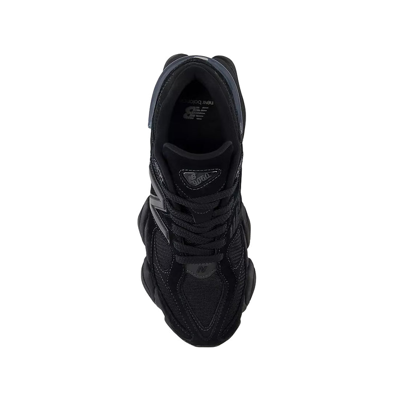 9060 TRIPLE BLACK