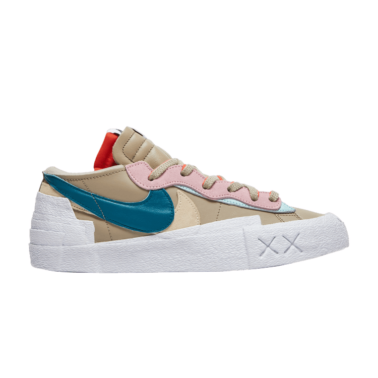Blazer Low sacai KAWS Reed