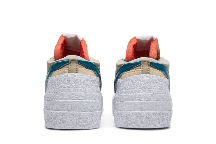 Blazer Low sacai KAWS Reed