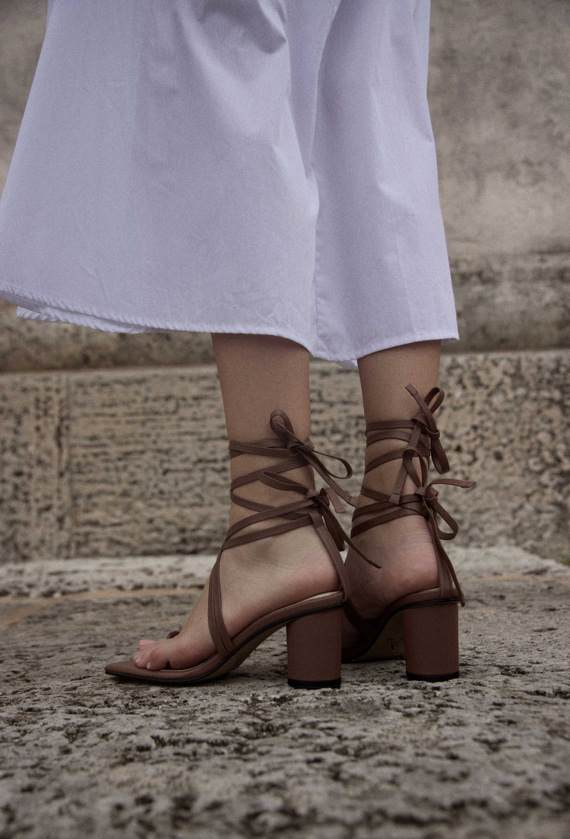 CLARA COCOA SANDALS