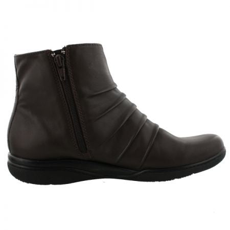 Clarks Women Easy On And Off Back Zipper Winter Dress Casual Boots