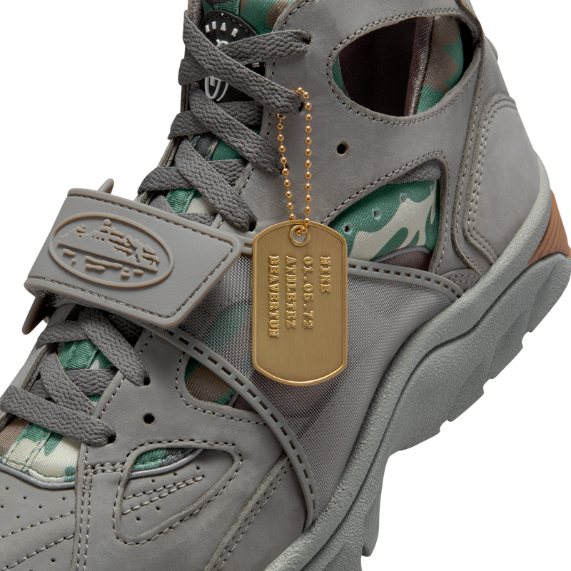 Corteiz x Air Huarache 'Gully Grey'