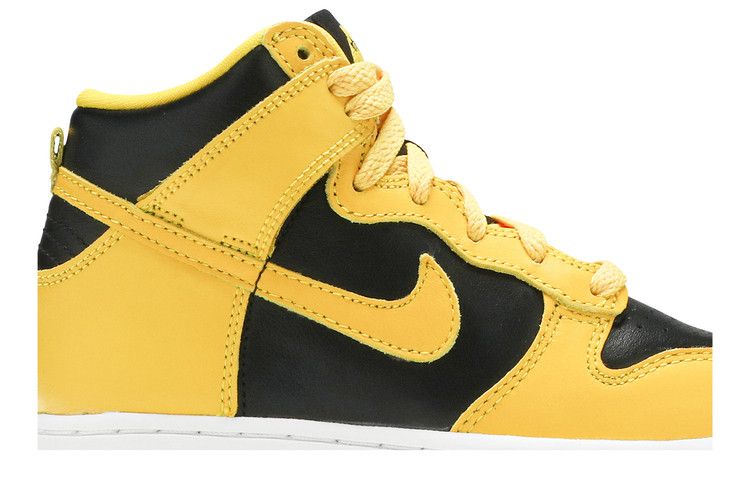 Dunk High Iowa (2020) (PS)