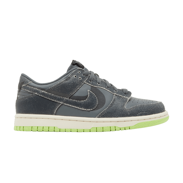 Dunk Low Halloween (2022) (GS)