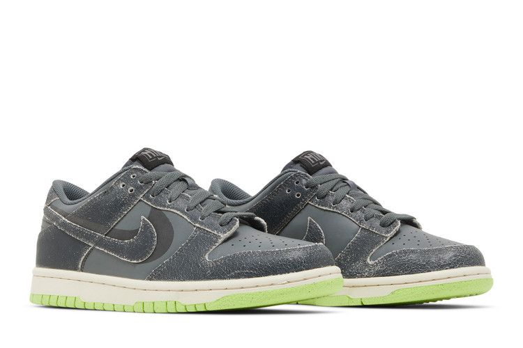 Dunk Low Halloween (2022) (GS)