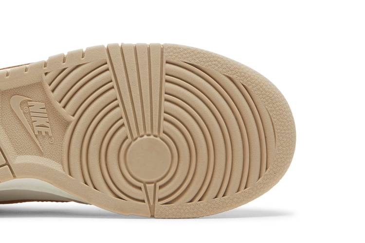 Dunk Low Phantom Metallic Gold (Women's)
