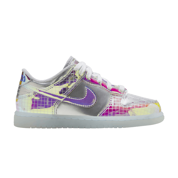 Dunk Low SE Be True to Your DNA Hyperflat (PS)