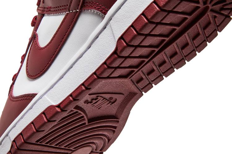 Dunk Low Team Red (2022/2023)