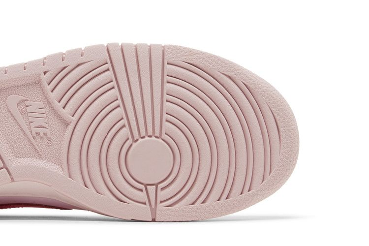 Dunk Low Triple Pink (GS)