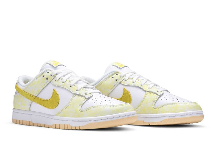 Dunk Low Yellow Strike (Women's)