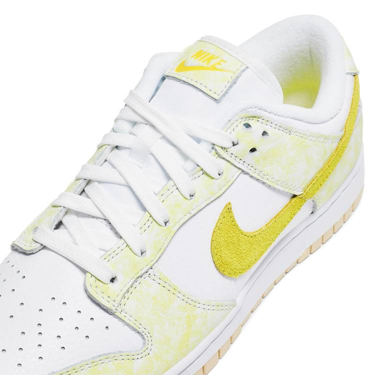 Dunk Low Yellow Strike (Women's)
