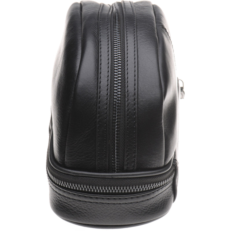 Product image for Herring Washbourne II (Washbag) in black