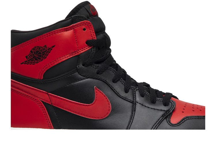 Jordan 1 Retro Bred (2001)