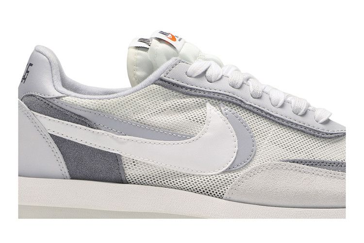 LD Waffle sacai Summit White