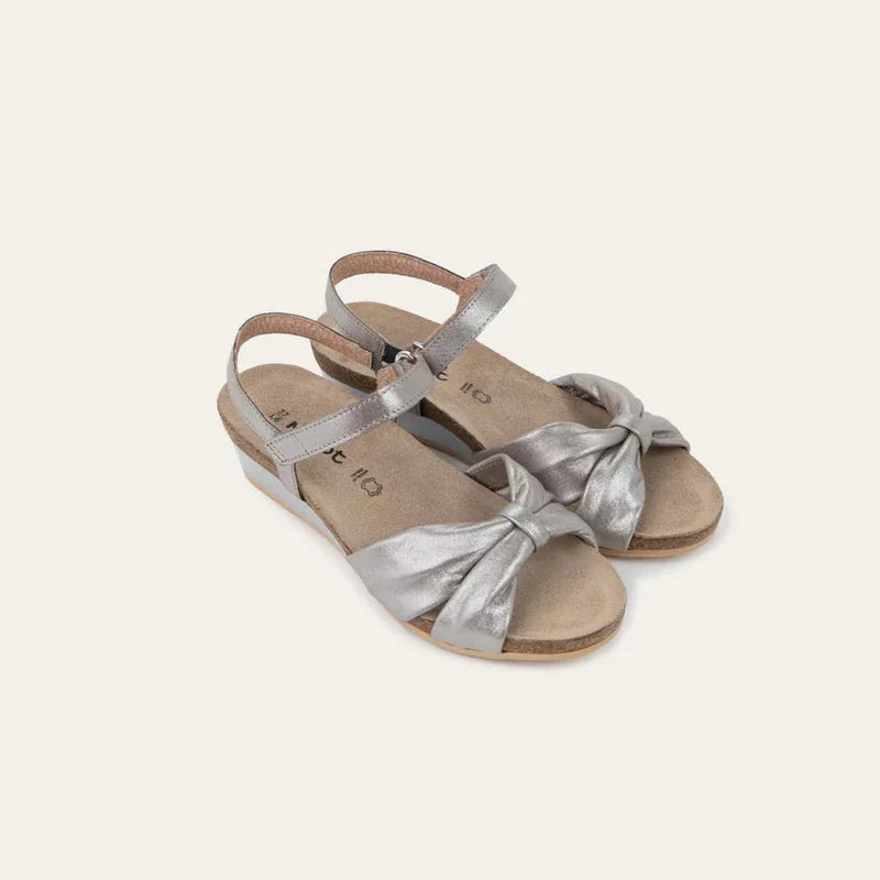 NAOT MADAME - SILVER