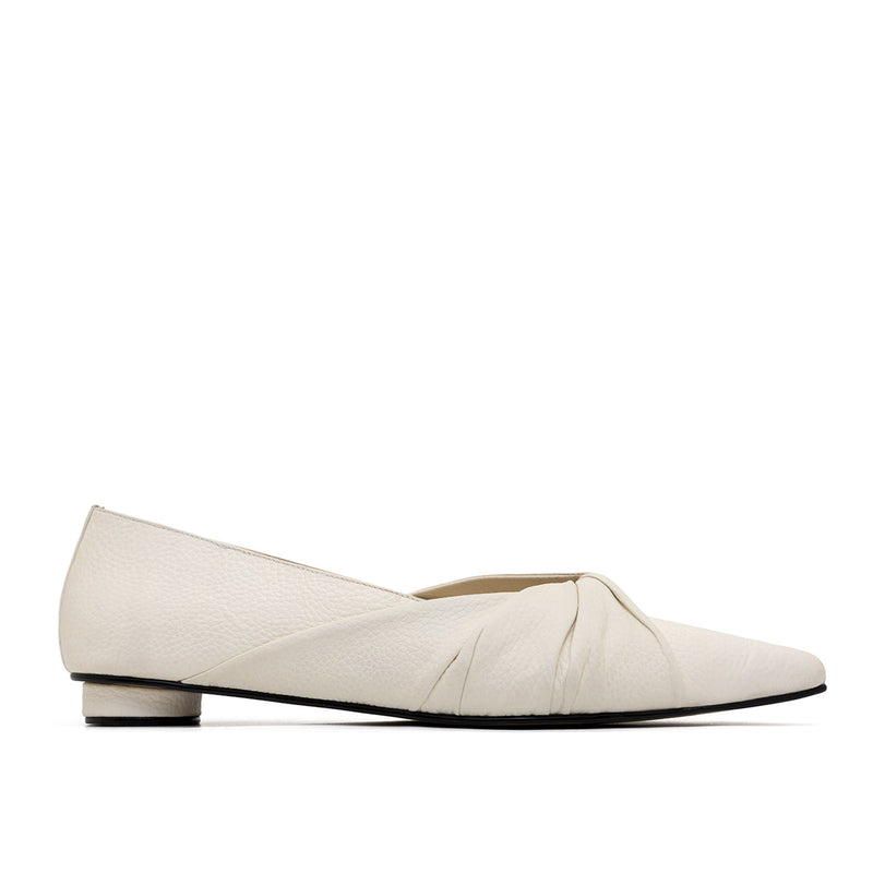 PAULA OFF WHITE FLATS