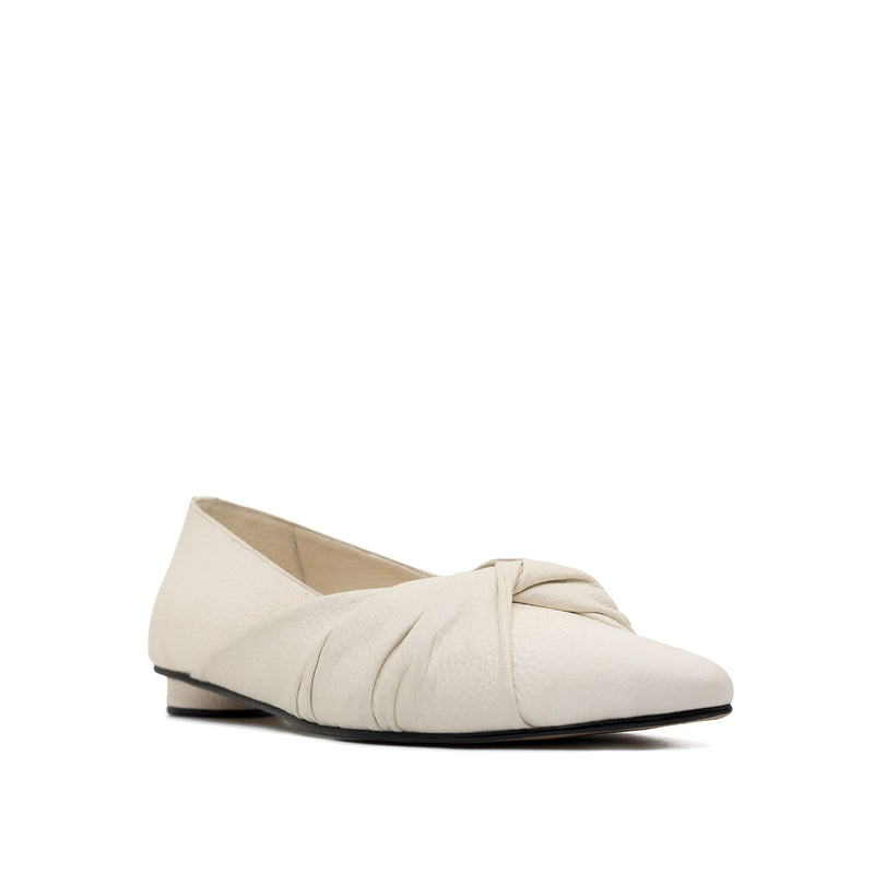PAULA OFF WHITE FLATS