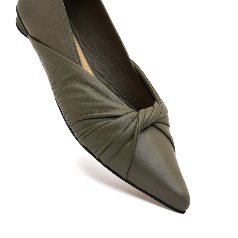 PAULA OLIVE FLATS