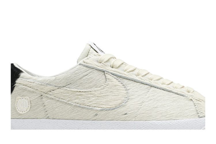 SB Blazer Low Medicom Toy (2020)