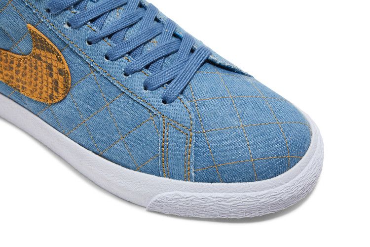 SB Blazer Mid QS Supreme Denim