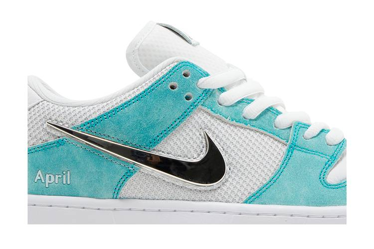 SB Dunk Low April Skateboards