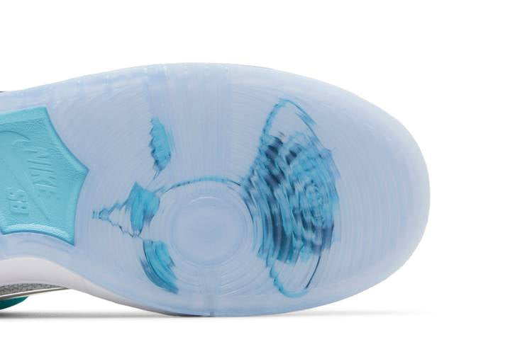 SB Dunk Low April Skateboards