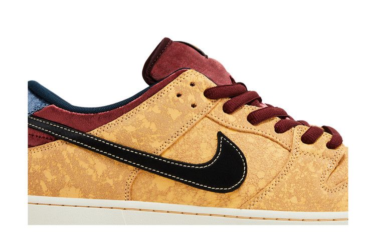 SB Dunk Low City of Cinema