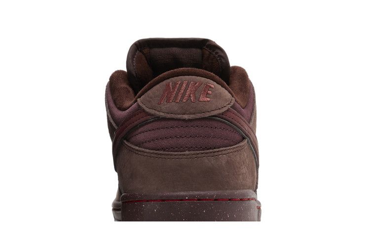 SB Dunk Low City of Love Burgundy Crush