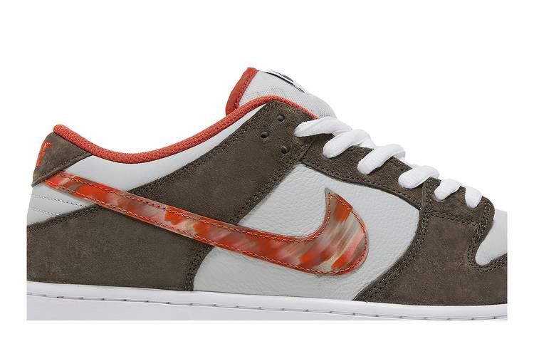 SB Dunk Low Crushed D.C.