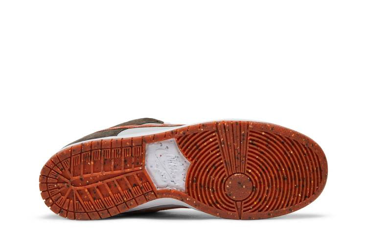 SB Dunk Low Crushed D.C.