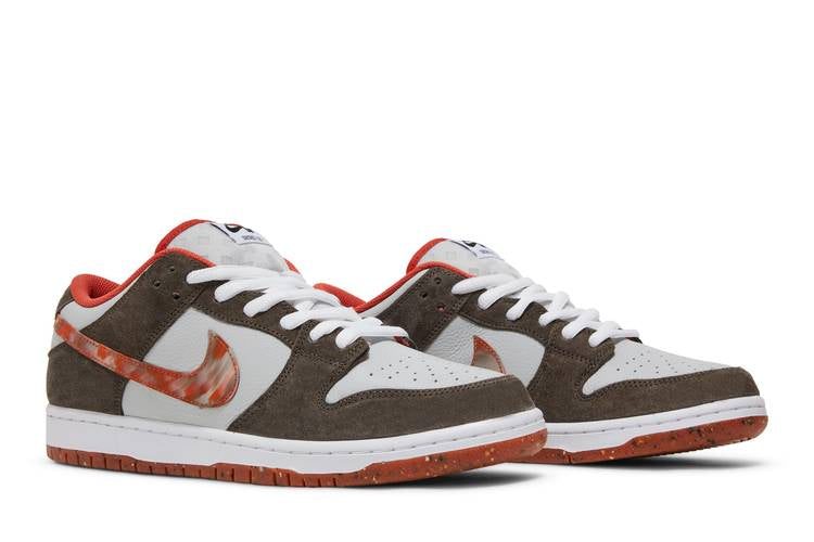 SB Dunk Low Crushed D.C.