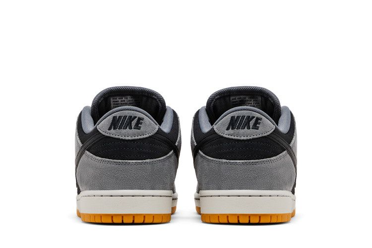 SB Dunk Low Dark Smoke Grey