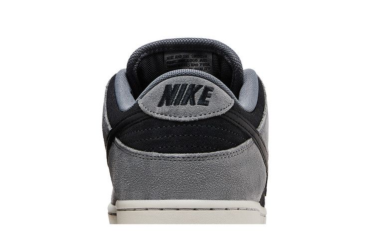 SB Dunk Low Dark Smoke Grey