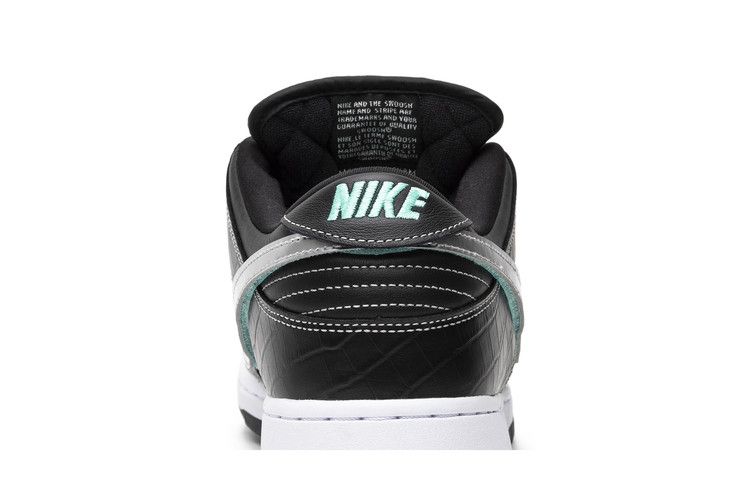 SB Dunk Low Diamond Supply Co. Black Diamond