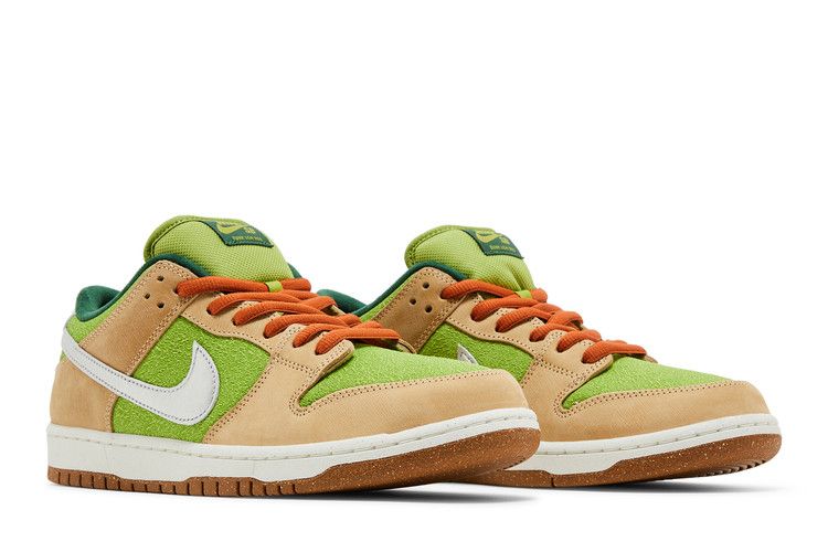 SB Dunk Low Escargot