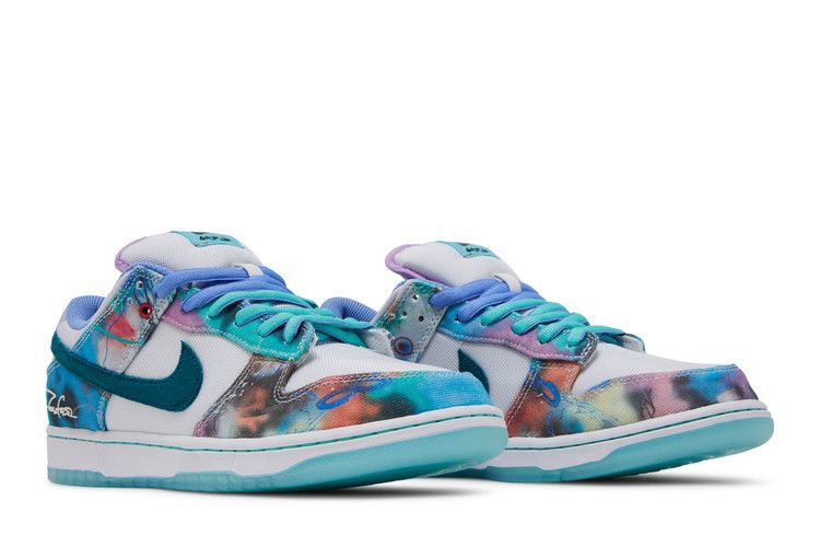 SB Dunk Low Futura Laboratories Bleached Aqua