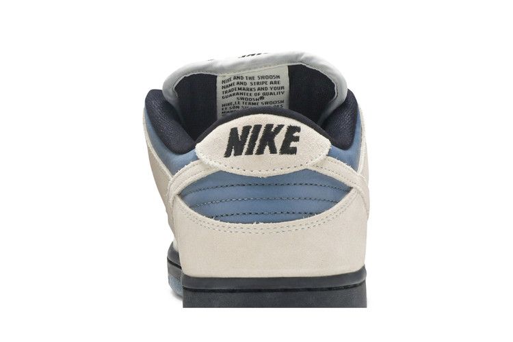 SB Dunk Low Light Cream Thunderstorm