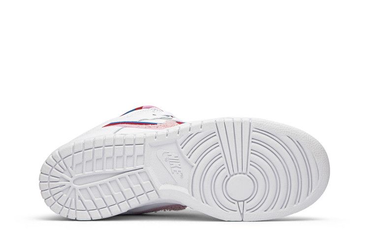 SB Dunk Low Parra