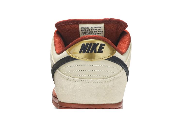 SB Dunk Low Pro Hennessy