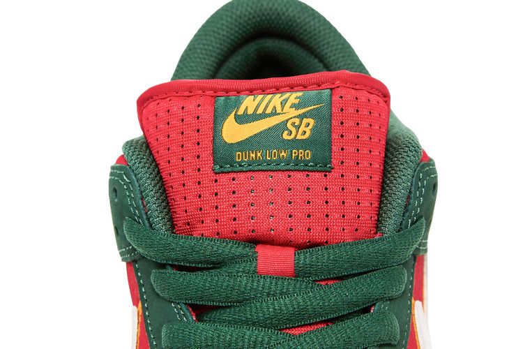 SB Dunk Low Pro PRM Seattle Supersonics