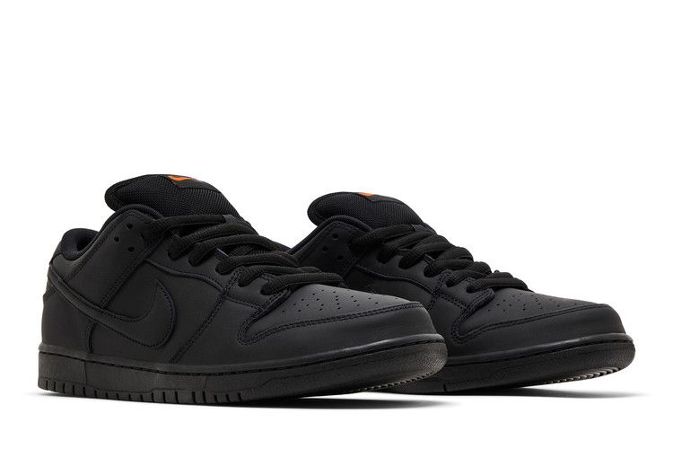 SB Dunk Low Pro Triple Black