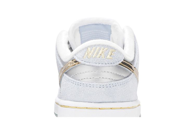 SB Dunk Low Sean Cliver (PS)