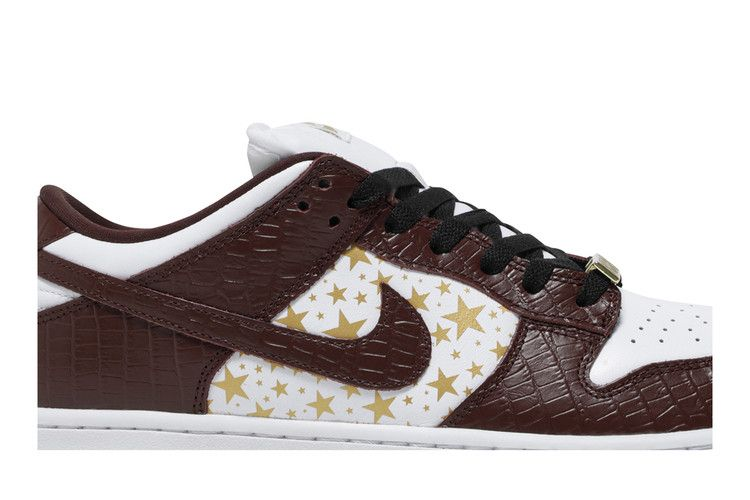 SB Dunk Low Supreme Stars Barkroot Brown (2021)