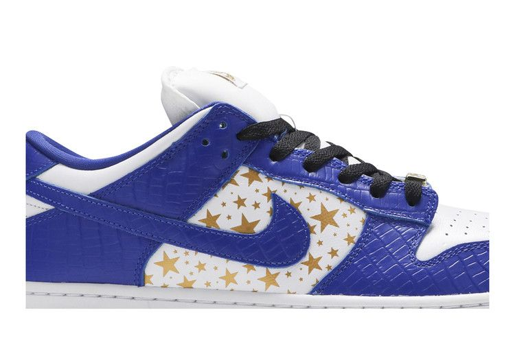 SB Dunk Low Supreme Stars Hyper Royal (2021)