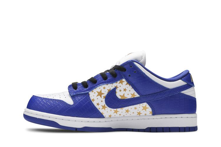 SB Dunk Low Supreme Stars Hyper Royal (2021)