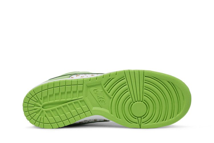 SB Dunk Low Supreme Stars Mean Green (2021)
