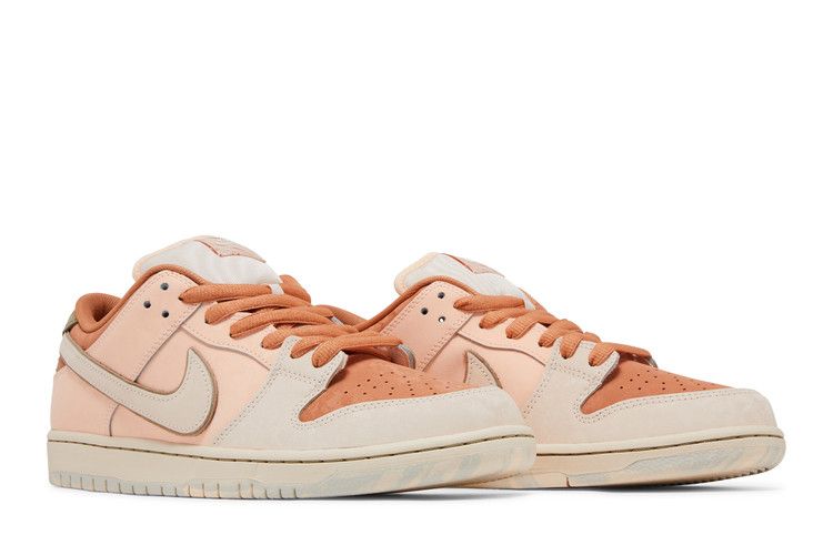 SB Dunk Low Trocadéro Gardens