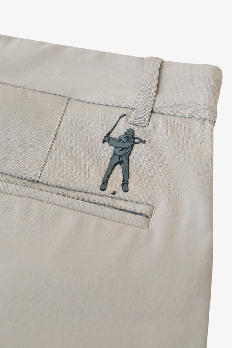 Signature Chino Short