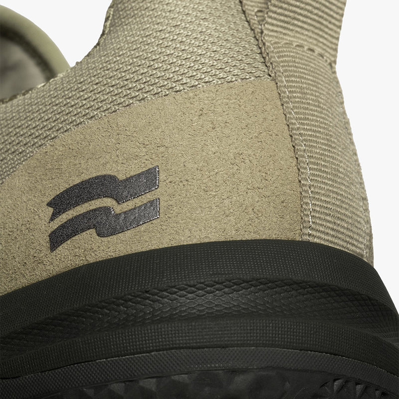 STRIKE MVMNT Haze Trainer