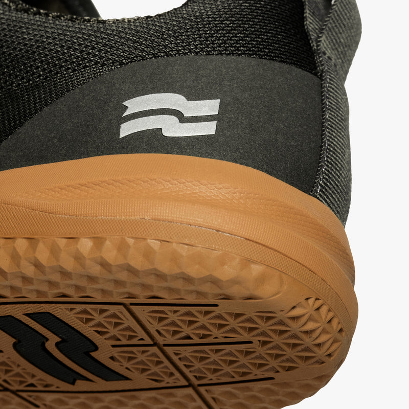 STRIKE MVMNT Haze Trainer